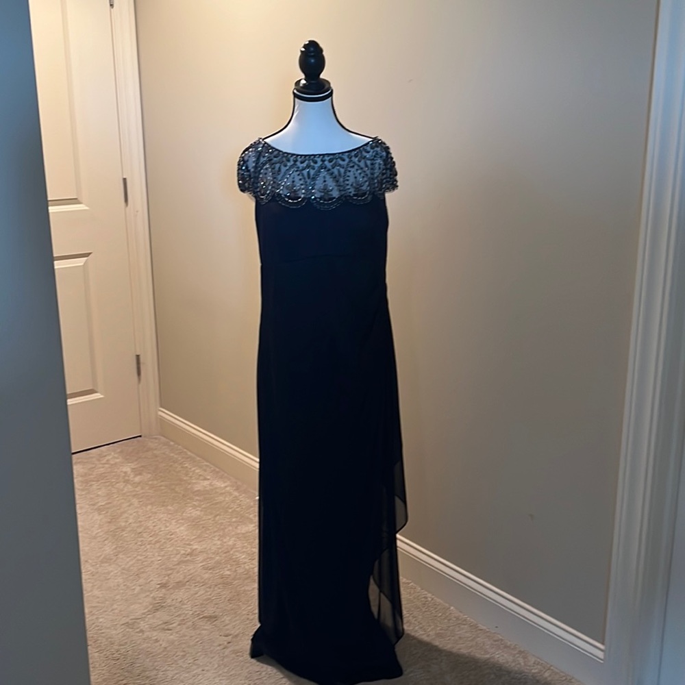 XSCAPE size 16W long navy formal dress